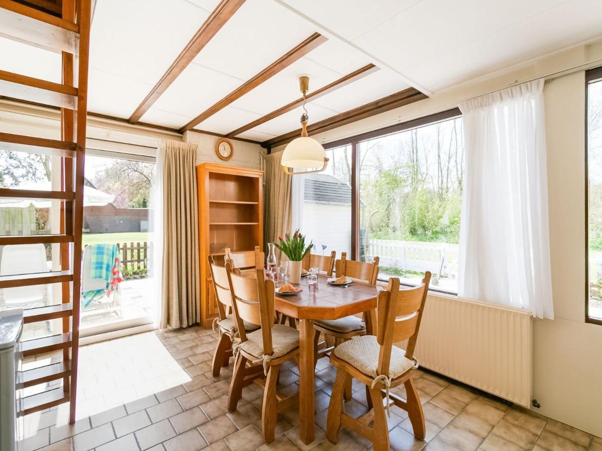 Holiday Home In Noordwijkerhout With Terrace Close To A Lake Екстер'єр фото