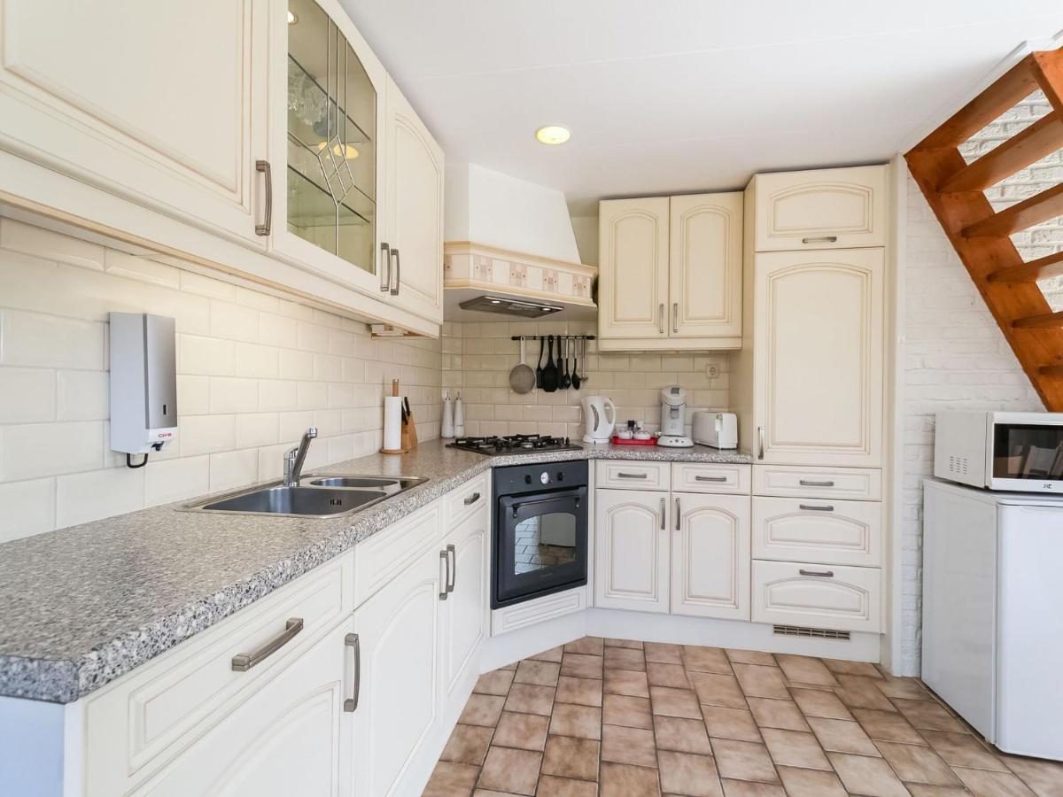 Holiday Home In Noordwijkerhout With Terrace Close To A Lake Екстер'єр фото